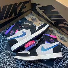 The nike air jordan 1 zoom cmft psg is launching on the 17th of february via nike and select retailers globally. Air Jordan 1 Zoom Comfort Psg Men S Fashion Footwear Sneakers On Carousell