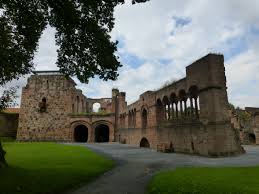 Eva and i returned for the second time in two years, in part because it is less than an hour's drive from the frankfurt airport but also because we very much like our accommodations and hosts there. Imperial Palace Gelnhausen Wikipedia