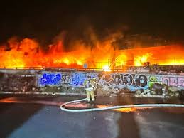 fire engulfs interstate ...