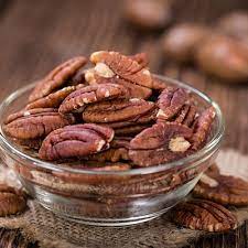 Are pecans good for one of the most common desserts with the pecan as a central ingredient is the pecan pie, a traditional southern u.s. Pecan Vs Walnuts 3 Main Differences You Should Know