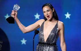 Ever wonder why gal gadot has taken so naturally to her stunts in films like fast & furious and wonder woman? Here S Why A Muslim Editor Called Out A Company For Working With Gal Gadot