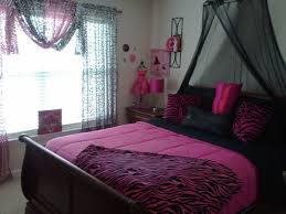 Zebra bedroom decorating ideas is one images from 24 perfect images zebra print decorating ideas of the inductive photos gallery. Zebra Bedroom For Girls Socialcafe Magazine Zebra Bedroom Zebra Print Rooms Beautiful Bedroom Designs