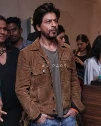 Friends Forever Rmsrk On Instagram Srk Gauri Srk Shahrukhkhan Iamsrk Shahrukh Khan Friends Forever Best Actor