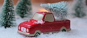 Résultat de recherche d'images pour "dessin voiture avec sapin"
