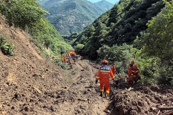 Death toll from landslide in northwest China rises to 21