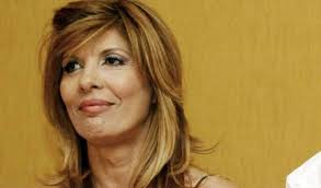 Απόπειρα βιασμού από γνωστό επιχειρηματία αποκάλυψε η κατερίνα στανίση | video. K Stanish Kanei Agwgh Se Trapeza Kai Diekdikei 71 Xil Eyrw Paradrasi Gr