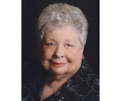 Mary Holmquist's Instagram, Twitter & Facebook