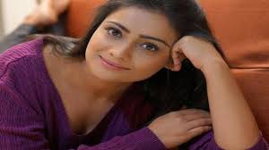 Meera Vasudevans Thanmathra inspired photographs exhibited at Jehangir Art  Gallery | Malayalam Movie News - Times of India