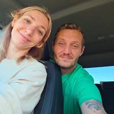 Why does Pokémon Go freeze in raid lobby?