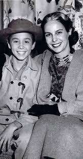 Actor johnny crawford, known for playing chuck connors' son in abc series the rifleman from it is with great sadness and heaviness of heart that the johnny crawford legacy team announce. Pictures Photos Of Johnny Crawford Johnny Crawford Johnny Old Movie Stars