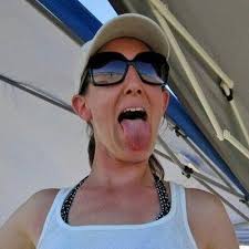 Kelli Kanvin (@krkanvin)