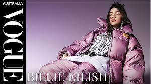 Además de las fotos, la revista de moda también incluye en su interior una entrevista la portada de vogue coincide con el anuncio esta semana del lanzamientos el próximo 30 de julio del segundo disco de la cantante, bajo el título. Billie Eilish On Her Style Interview Vogue Australia Youtube