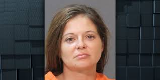 Vinton woman accused of deserting 2-year-old child