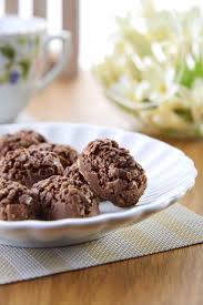 Gaufrette With Milk Chocolate In 2020 Beryl S Chocolate Food Desserts