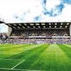 Burnley pays its players a whopping total of 36.0 million euro's per year! 1