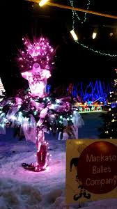 Mankato Ballet Company Tree Kiwanis Holiday Lights Minnesota Definitely Unique Christmas Christmastree Visitmanka Holiday Lights Christmas Lights Mankato