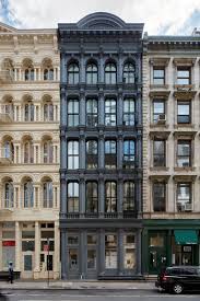 This Old Building In New York Has Been Transformed Into Modern Apartments In 2020 Facade Architecture Apartment Architecture Manhattan Buildings
