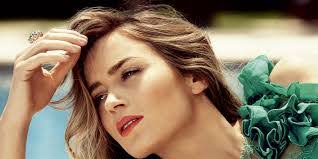 Oliver Blunt's Instagram, Twitter & Facebook