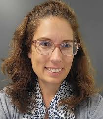 Anne Tanis's Instagram, Twitter & Facebook