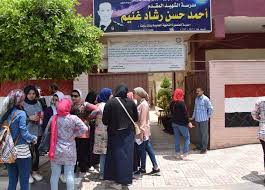 طلاب الثانوية الأزهرية يؤدون امتحان اللغة الإنجليزية ولا شكاوى من صعوبة الأسئلة المصري اليوم
