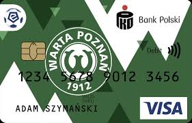 Pierwszy zachowany wizerunek herbu pochodzi z dokumentu z datą 1 maja 1344, od dzisiejszego herbu różnił się jedynie brakiem korony nad tarczą herbową. Karty Debetowe Dla Kibicow Beniaminkow Ekstraklasy Pko Bp