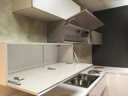 Scegli la tua cucina componibile tra tutti i modelli scegliendo i componenti di cui hai bisogno e secondo le tue esigenze o preferenze. Offerta Cucina Ad Angolo Misura 330x270cm Astra Cucine Mod Sp22