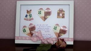 Besonders für (künftige) bauherren empfehlen wir den grundstein für eine. Wie Viel Geld Schenkt Man Zur Hochzeit Tipps Und Ideen