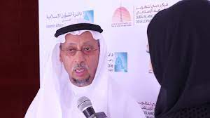 وفي تغريدة منفصلة استشهد وسيم يوسف بفتوى لكبير المفتين في إمارة دبي، نشرتها صحيفة الإمارات اليوم، الصادرة عن مؤسسة دبي للإعلام، قائلا: Ø§Ù„Ø´ÙŠØ® Ø¯ Ø£Ø­Ù…Ø¯ Ø¨Ù† Ø¹Ø¨Ø¯Ø§Ù„Ø¹Ø²ÙŠØ² Ø§Ù„Ø­Ø¯Ø§Ø¯ ÙÙŠ Ù…Ø¬Ù…Ø¹ Ø§Ù„ÙÙ‚Ù‡ Ø§Ù„Ø§Ø³Ù„Ø§Ù…ÙŠ Youtube