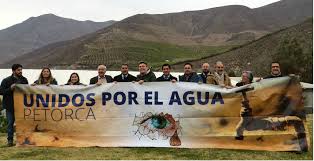 Durante el trayecto hacia petorca se pueden visitar varias localidades tales como pedegua, manuel montt, hierro viejo, destacándose sus hermosas plantaciones de paltos y limones. Asociacion De Municipios De Aconcagua En Petorca Tratan Problematica Del Agua El Aconcagua