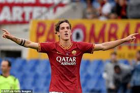 Da promessa a sorpresa, fino a certezza e top di reparto il passo è stato piuttosto breve. Liverpool Eye Roma Midfielder Nicolo Zaniolo As Club Could Be Forced To Sell Stars To Offset Debt Daily Mail Online