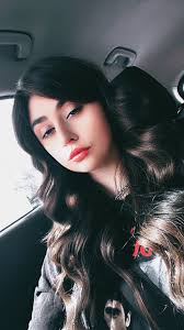 Hey Ladies! Just moved back to Denver recently from Los Angeles. A little  about me I'm a Hairstylist, Tooth Gem Artist, and about to become a  budtender. I have two cats, and