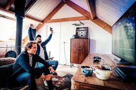 Official account of daley blind, football player for afc ajax, web: Daley Blind Wiki 2021 Girlfriend Salary Tattoo Cars Houses And Net Worth