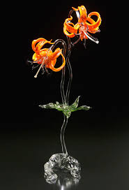 Keep them close and near to the heart. Blown Glass Hand Blown Art Glass Glass Artist Handblown Glass Glassblowing Blownglass Hughes Glass Studio Art Glass Wildflowers Ronnie Hughes