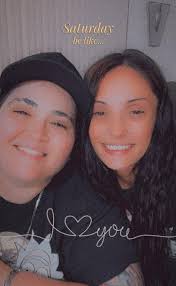 Any Donors in Orlando FL ? Between today & Friday? 🤞🏾🫂Would prefer  caucasian with blue eyes, possibly ginger genetics. AI only , we are  looking to start our family😊. Please NO donors