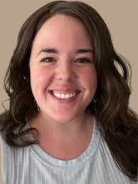 Leann Ware's Instagram, Twitter & Facebook