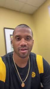 Mike Edmiston's Instagram, Twitter & Facebook