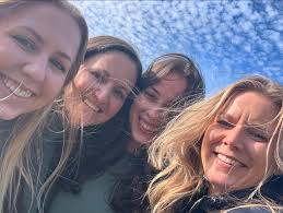 This team ❤️ You'll never meet a kinder, harder working crew! So thankful!  @beccafrost @olivia.watt.7 @stephanie_ann8