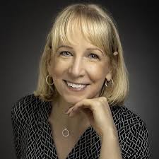 Amazon.com: Archival Storytelling: 9781138915039: Sheila Curran Bernard,  Kenn Rabin: Books