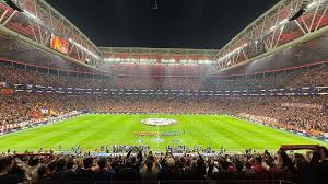 Dün gece Rams Park 🏟🔥 #Galatasaray Tribünlerin enerjisi, sahadaki  mücadele… Rams Park'ta başka bir atmosfer vardı. ⚽️✨”