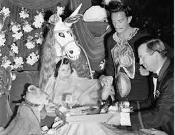 Surrealist dinner party, london, united kingdom. Christmas Dinner With Dali Sartle Rogue Art History