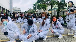 新华每日电讯 经济参考 瞭望 半月谈 中证报 上证报 中国记者 中国名牌 中国传媒科技 环球 瞭望东方周刊 参考消息 新华出版社 财经国家周刊. Niw56eukhdesm