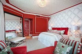 Easy and affordable bedroom makeover ideas ways to turn your master bedroom into a stylish sleeper's paradise that can be done in a weekend. 23 Bedrooms That Bring Home The Romance Of Red