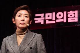 성희롱 발언 충격 너무 커 충남도 여성 공무원, 민원인 고소. ë‚˜ê²½ì› ë°•ì˜ì„  ìˆ˜ì§ì •ì› ê³µì•½ì— ä¸­ì€ ì‹¤í—˜í•œ ë'¤ íí—ˆ ëë‹¤