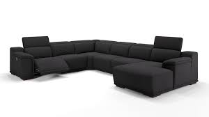 Collaboration with international designers provides a creative environment that repeatedly yields exciting results. Italienische Wohnlandschaft Montefino Couch Sofanella
