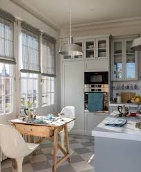 Ds filmation.com she communicates efficiently during setup