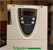 Schneider Electric Altivar 71 ATV71HU15N4Z Variable Speed Drive 3-Phase 2HP  NOS^