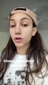 Ester Steinberg's Instagram, Twitter & Facebook