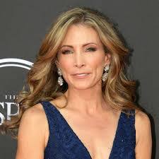 Shannon Miller's Instagram, Twitter & Facebook