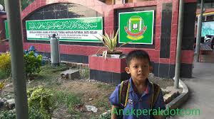 Sekolah rendah agama integrasi atau ringkasnya srai merupakan sekolah projek rintis yang dilaksanakan bermula tahun 2000 oleh bahagian pendidikan islam jabatan agama islam selangor. Pengalaman Pertama Kali Anak Menduduki Ujian Kelayakan Srai 2019 Blog Anak Perak