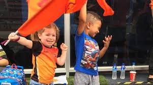 Kane williamson with his daughter. Ipl 2017 Cuteness Overload As David Warner Shikhar Dhawan S Kids Root For Srh Against Kkr See Pic Sports News The Indian Express